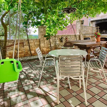 Mikulic Апартаменты Пула