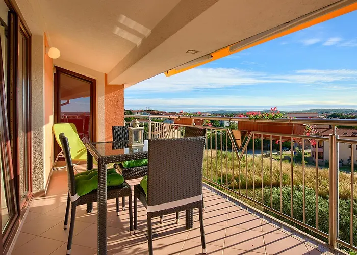 Mikulic 아파트 풀라